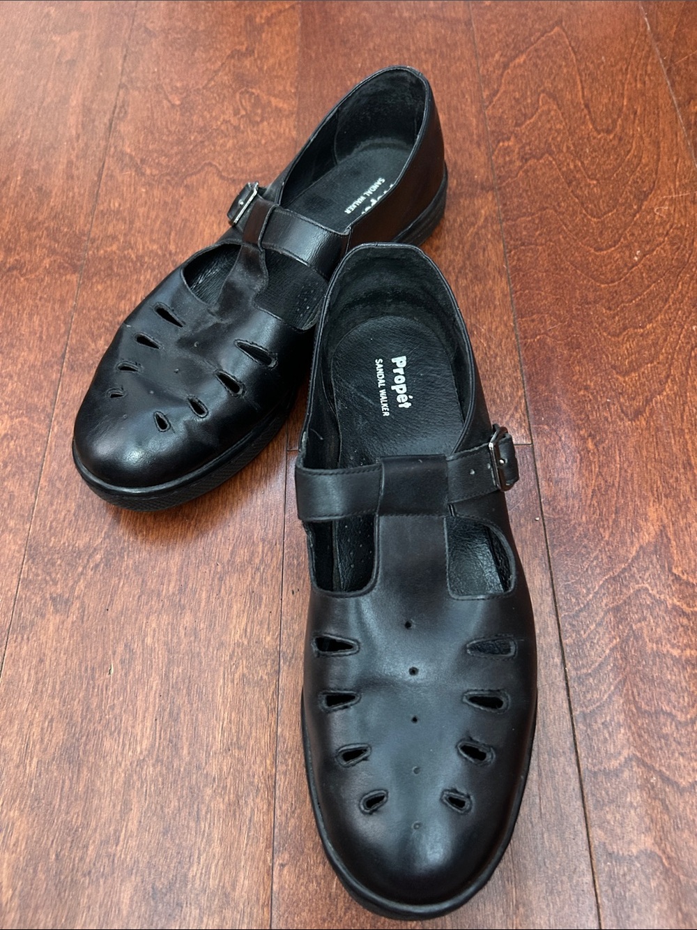 Propet Women’s Black Leather Mary Janes, Size 8.5